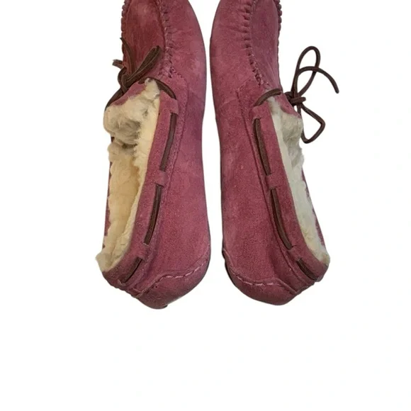 UGG Mauve Suede Moccasin Slippers Size 7 - Picture 6 of 10